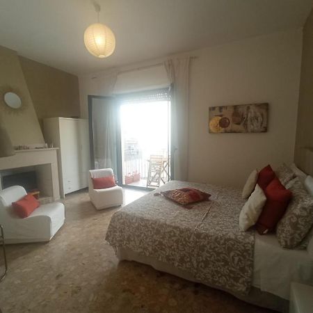 Myhouse Olbia Exterior foto